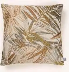 Dekoracyjna poszewka na poduszkę PAD Frond w kolorze beżowym z motywem roślinnym, aksamitna, 45 x 45 cm