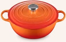 Brytfanna Le Creuset Signature wykonana z emaliowanego żeliwa w kolorze pomarańczowym