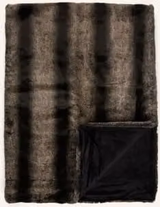 Pled Star Home wykonany ze sztucznego futra w kolorze czarnym, wymiary: 200 x 150 cm